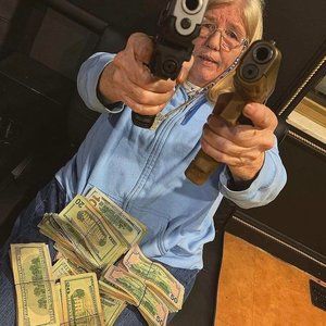 Meet your Posher, Li